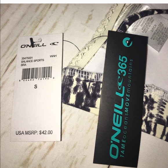 NWT O’Neill 365 sports Bra, SZ small - Picture 7 of 7